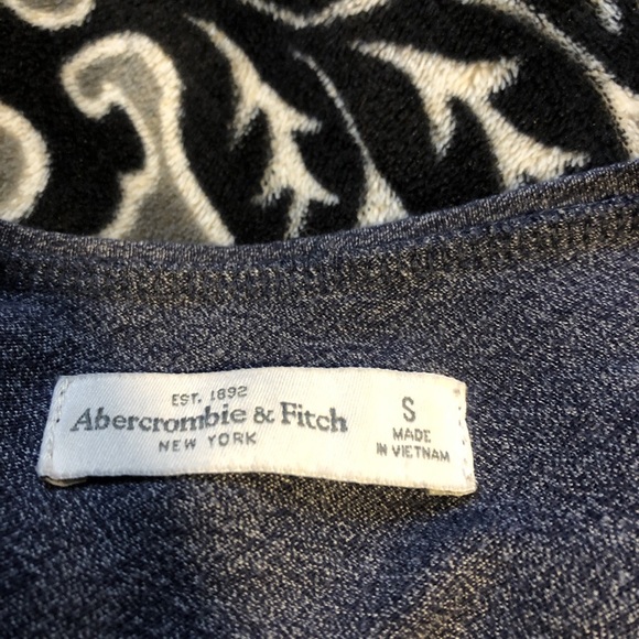 Light blue amber Comby and Fitch T - Picture 3 of 3